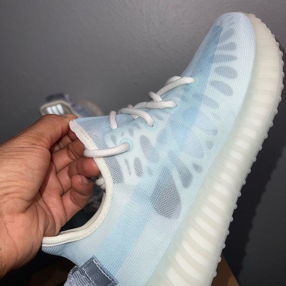 YEEZY BOOST 350 V2 Mono Ice size 8 - Picture 6 of 8